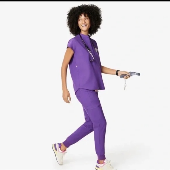 FIGS 2Pc Set Rafaela Purple Mandarin Collar Scrub Top XS and Zamora Jogger XS - Picture 1 of 14